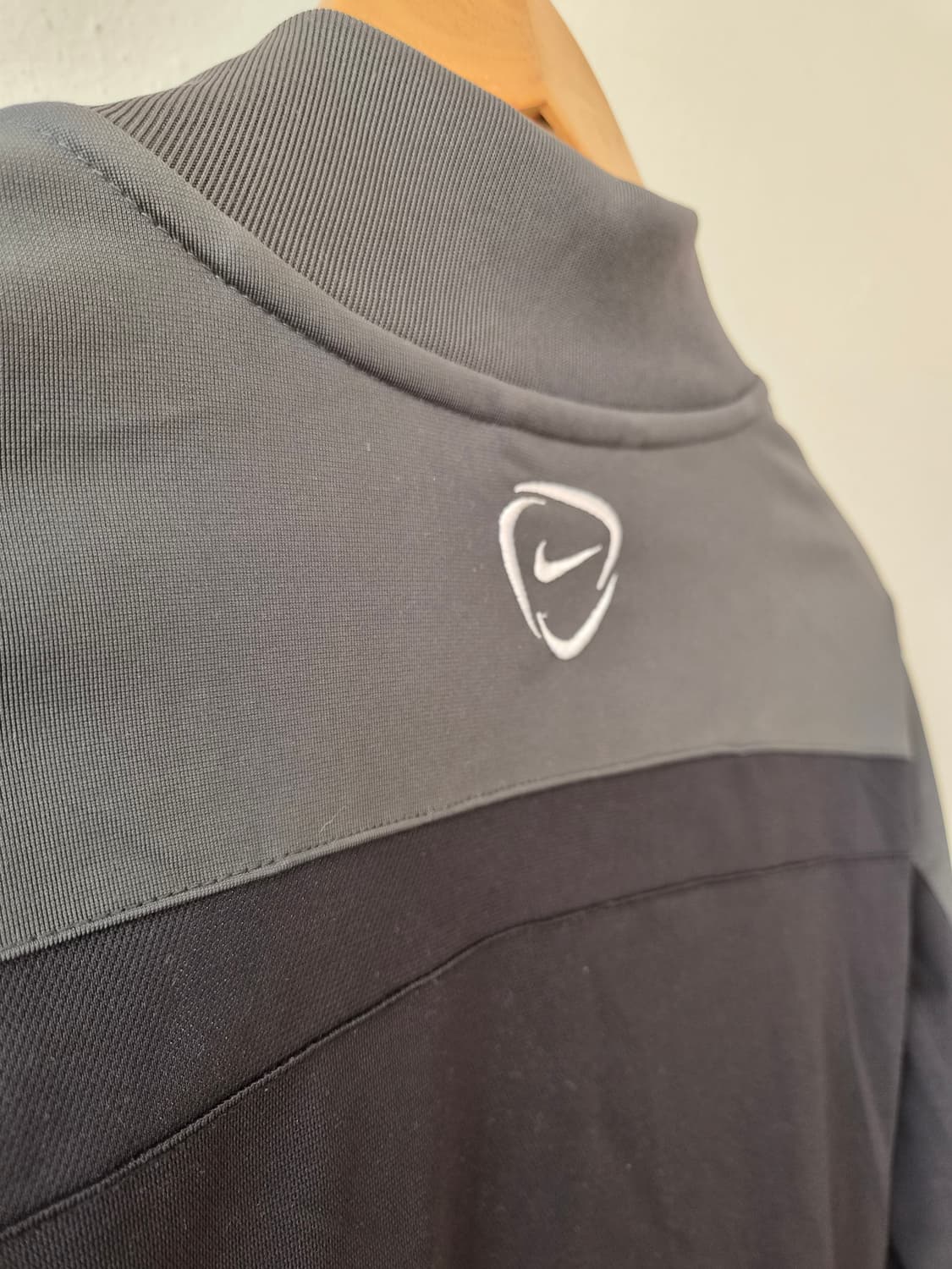 나이키 남성 드라이핏블랙배색져지점퍼 상품이미지5