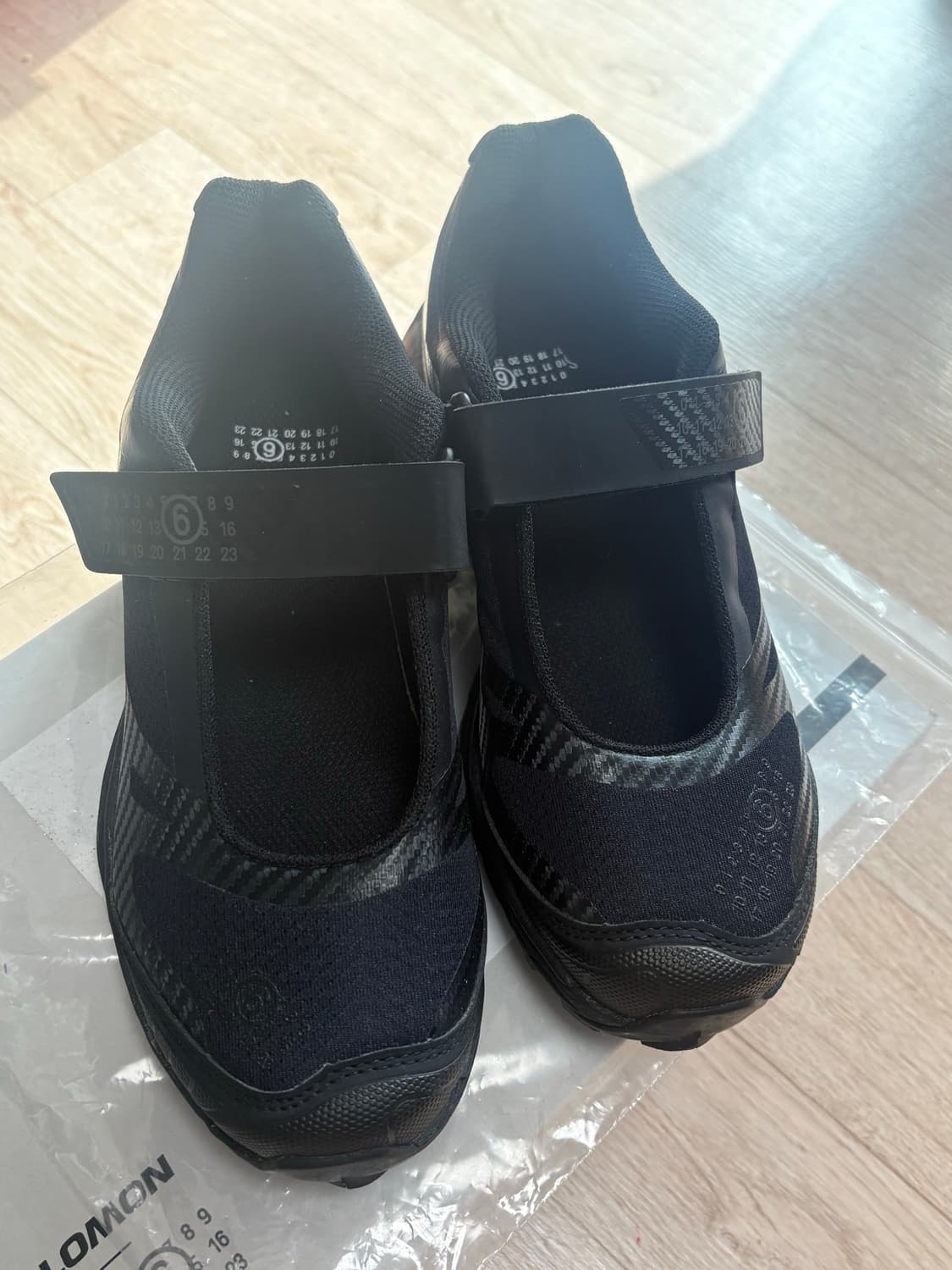 살로몬 x MM6 메종 마르지엘라 XT-메리 제인 블랙 소프트 클레이 신 상품이미지7