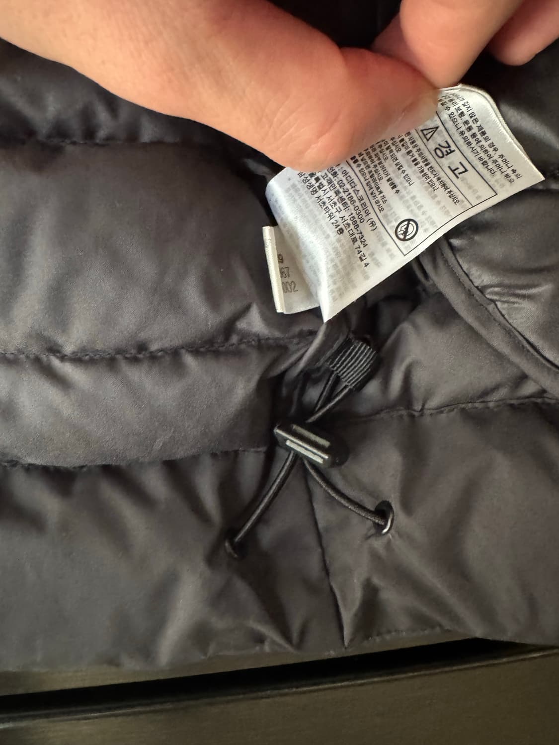 리복 클래식 경량 패딩 2XL 팝니다! 상품이미지4