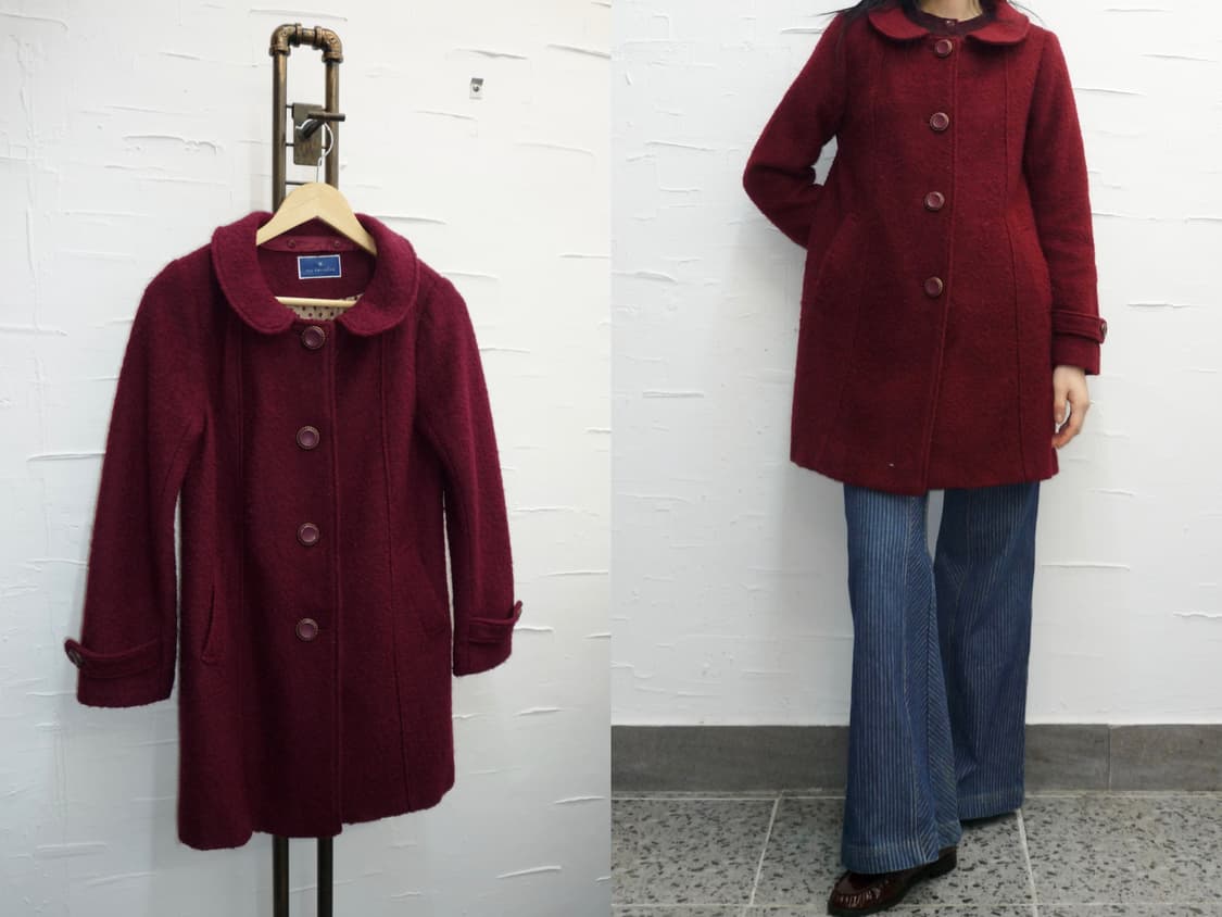 Burgundy curved collar coat 상품이미지1