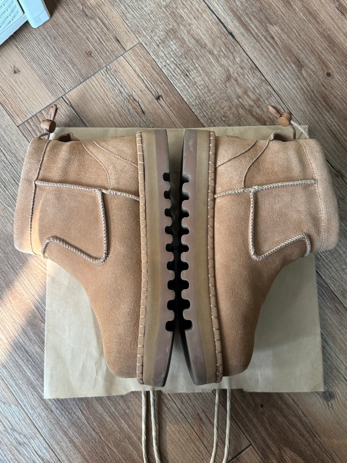 킨치x미스테이크 프로젝트 어그 toboo 상품이미지2