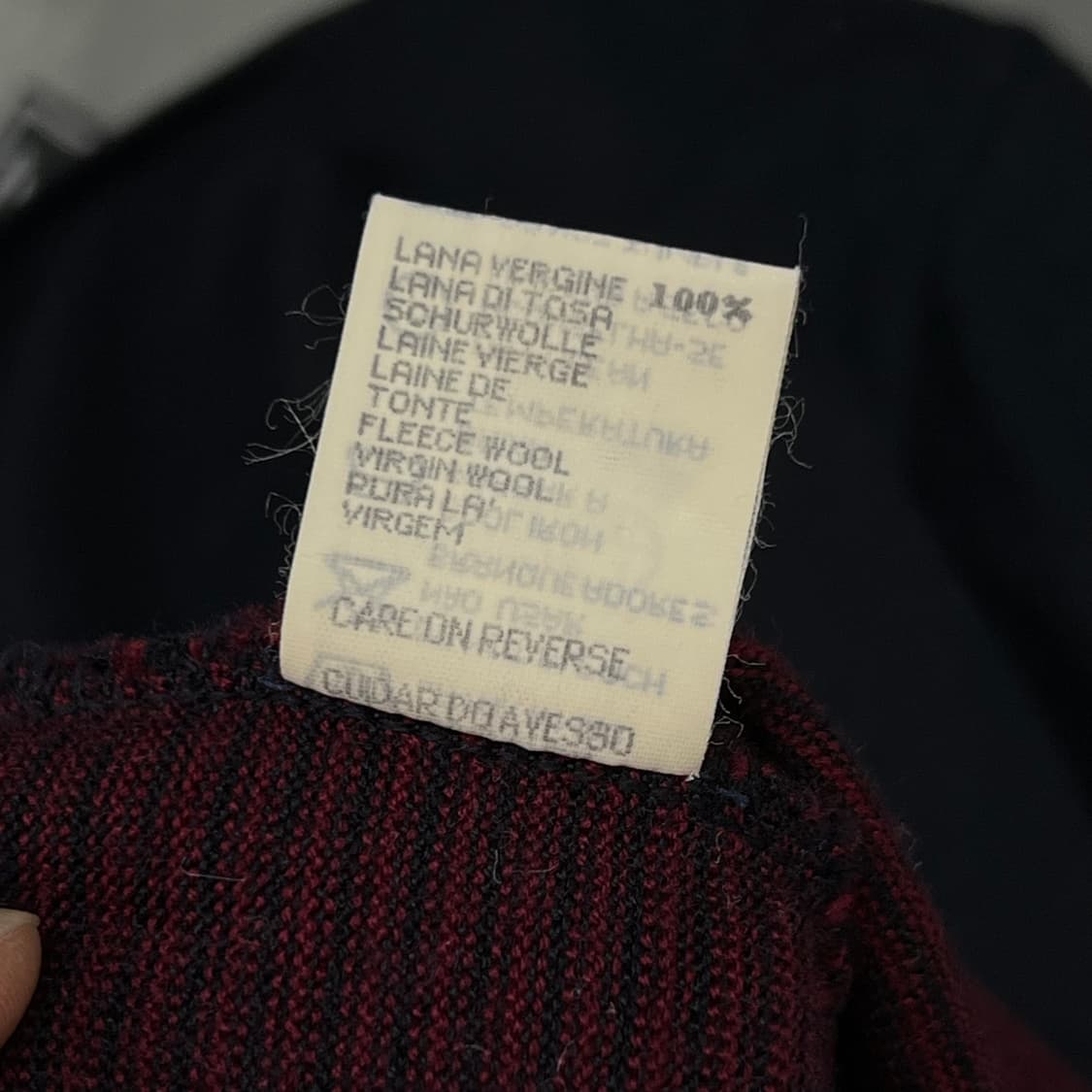  조르지오 아르마니 스트라이프 울 니트 y15944 상품이미지8