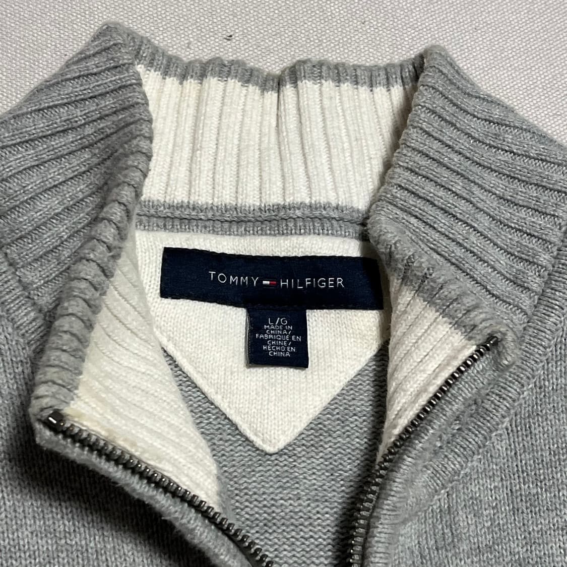 Tommy Hilfiger 그레이 반폴라 니트집업 상품이미지3