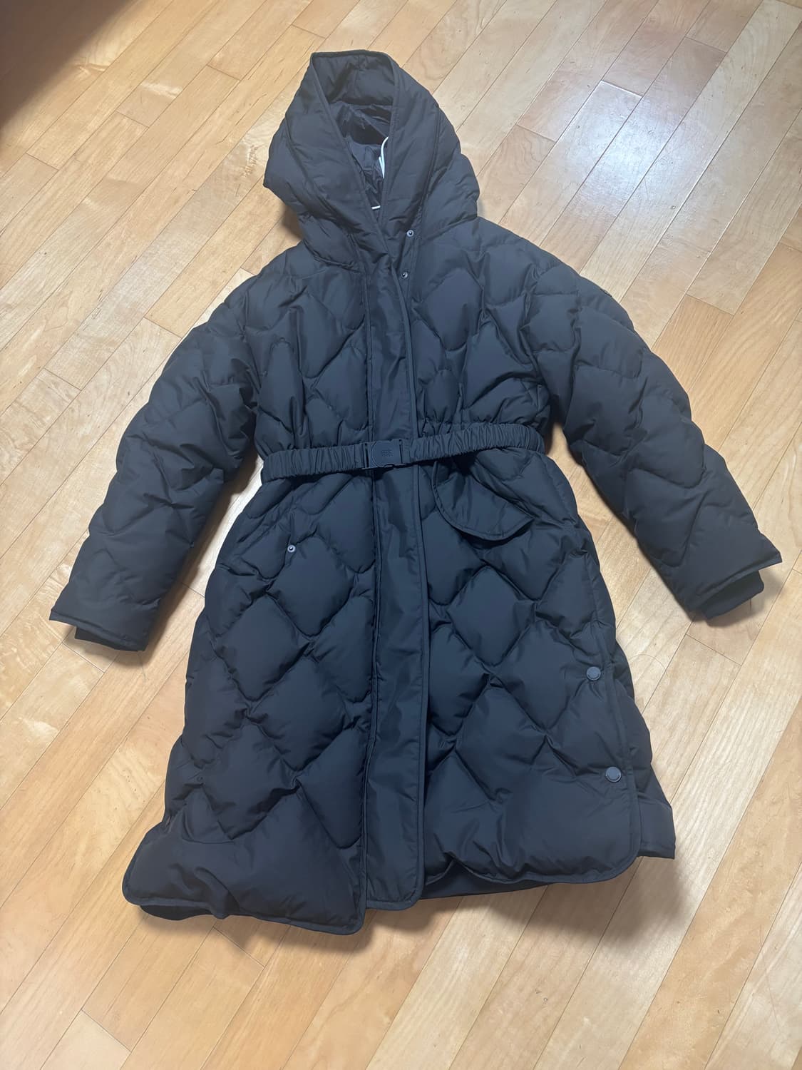 코오롱 스포츠tvjdw24512 벨티드 경량패딩 s사이즈 상품이미지1