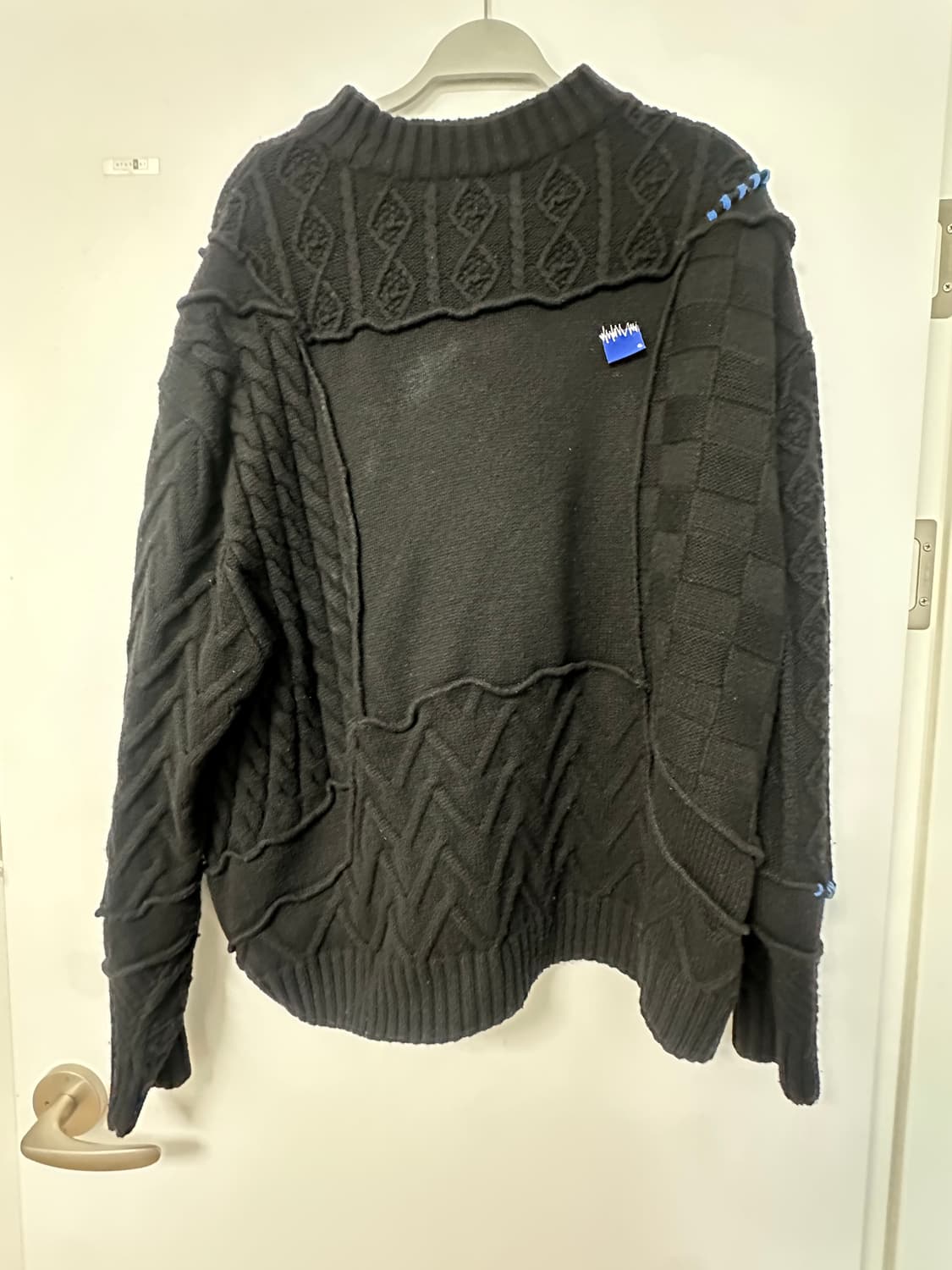 자라 아더에러 패치위크 오버사이즈 니트 블랙 L-XL 상품이미지2