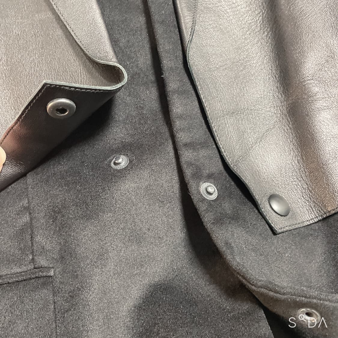 알렉산더 왕 블랙 가죽 배색 블레이저 코트 상품이미지4