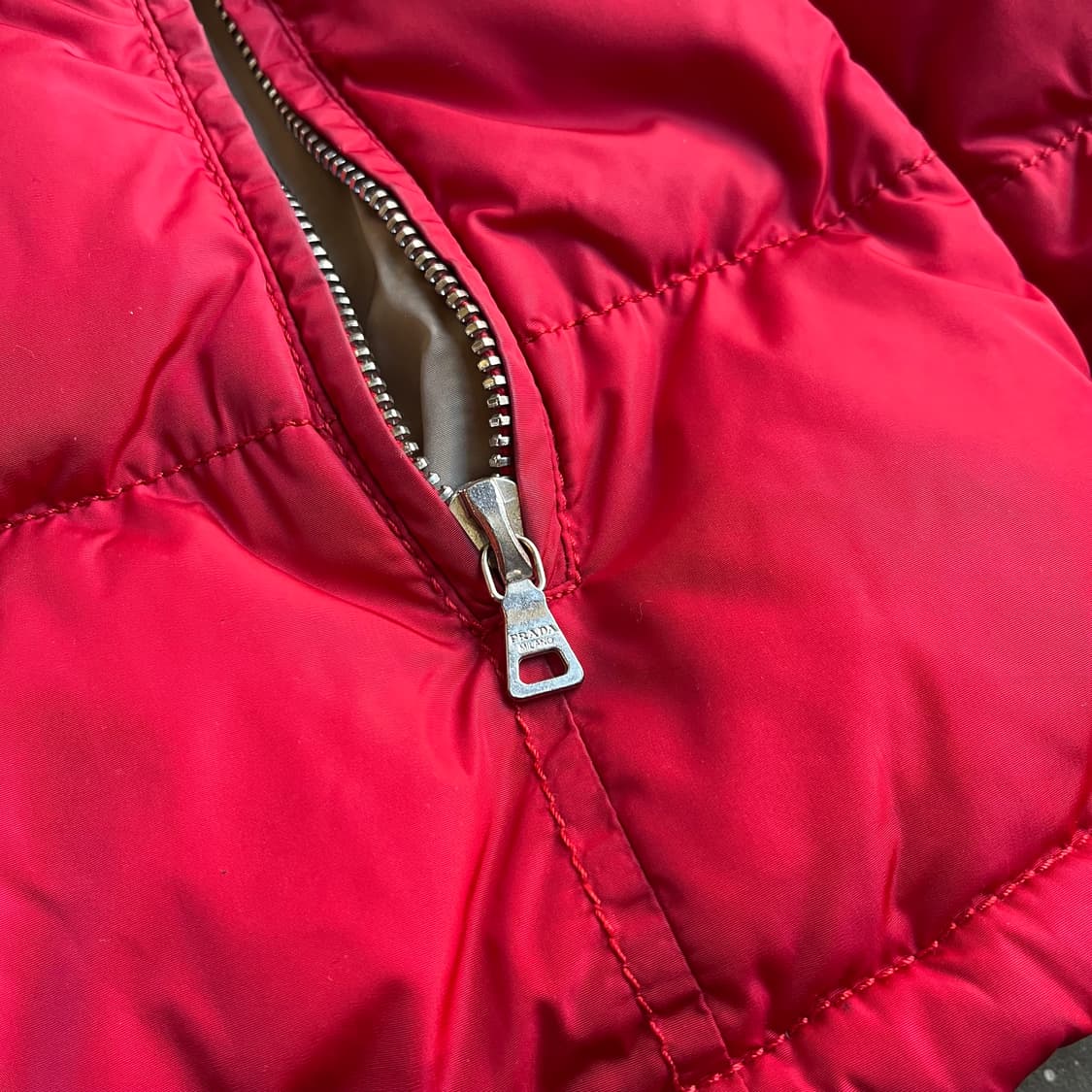 프라다 메인라벨 패딩 자켓  상품이미지2