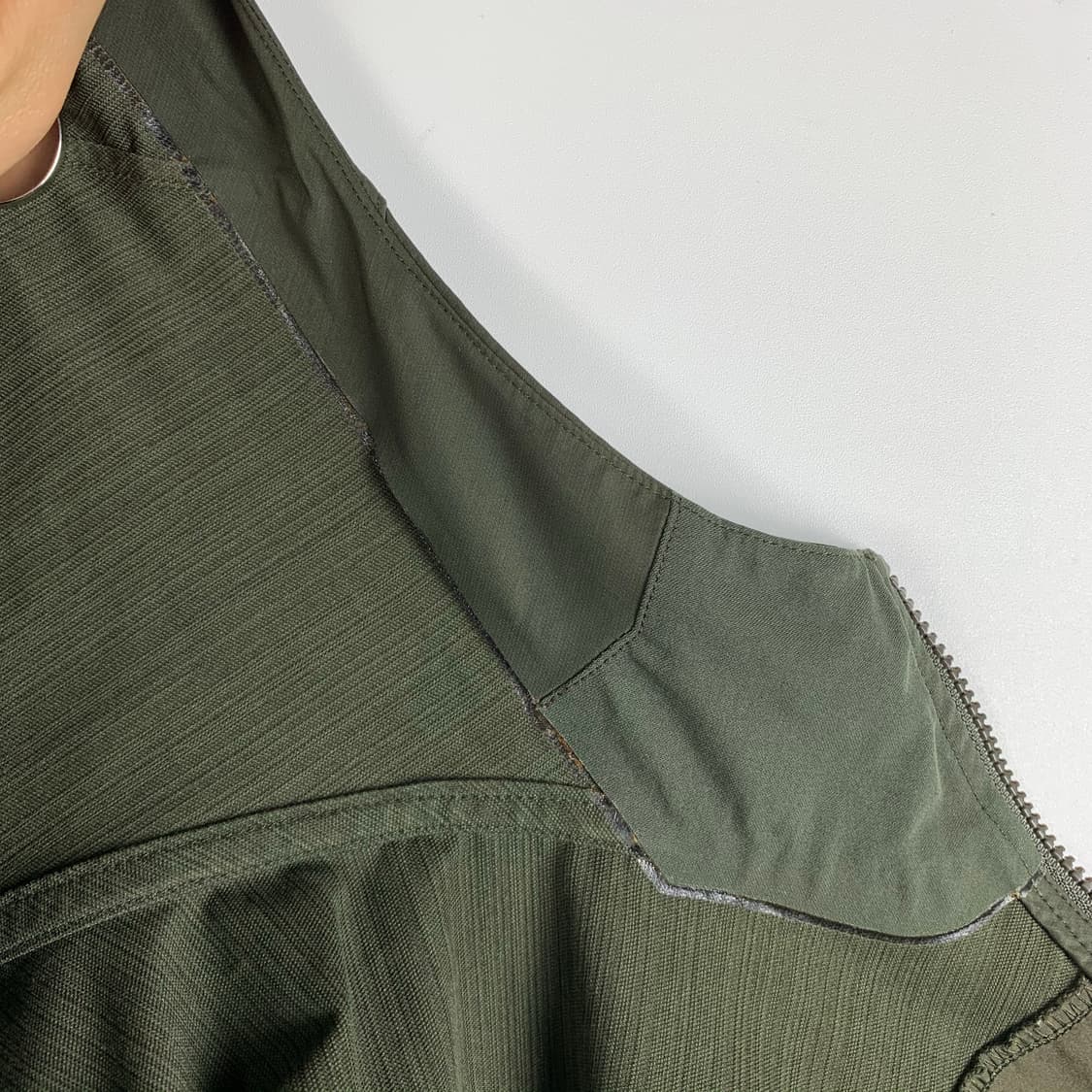 아크테릭스 텐퀼 소프트 쉘 올리브 카키 후드 자켓 상품이미지8