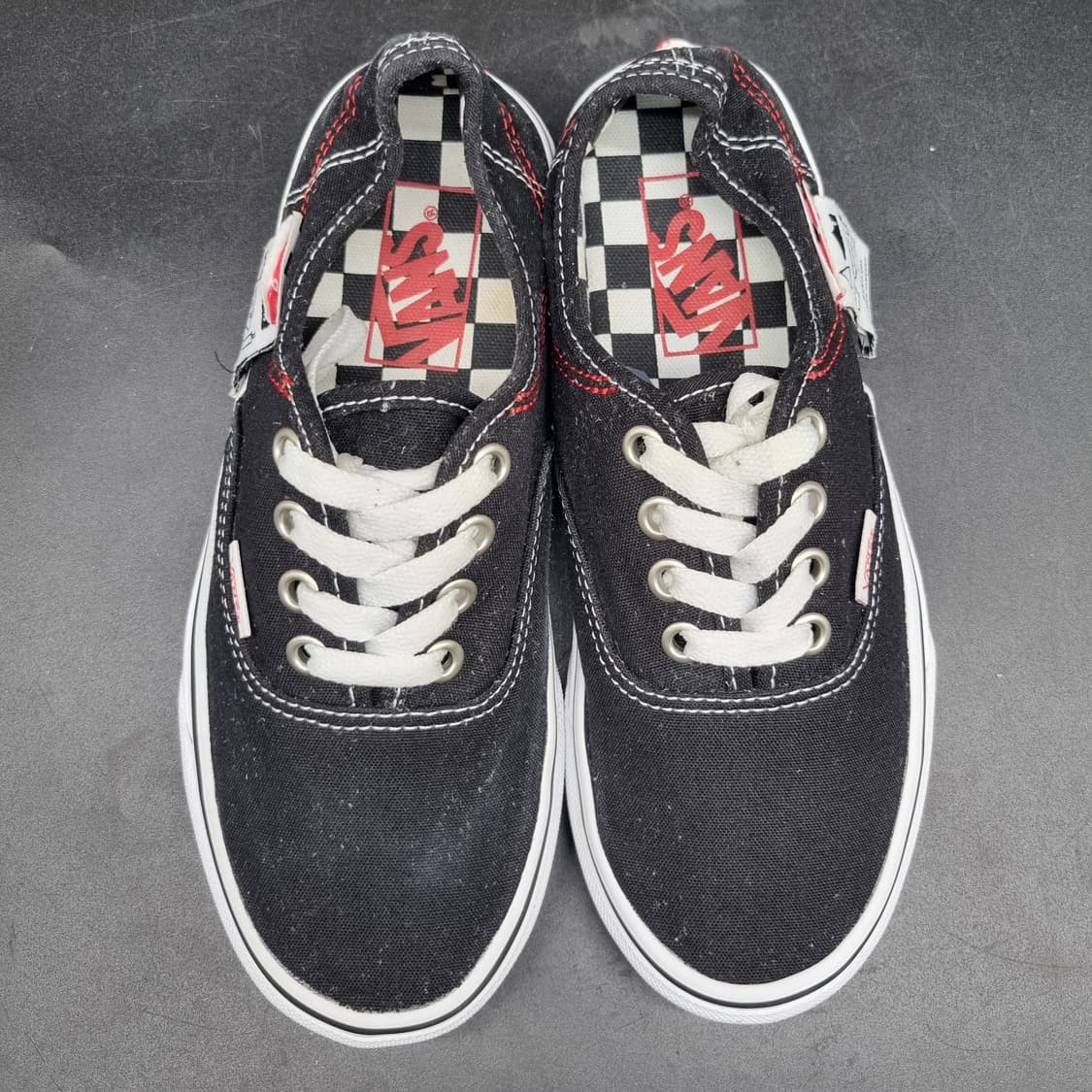 반스 어센틱 블랙 스니커즈220 상품이미지2