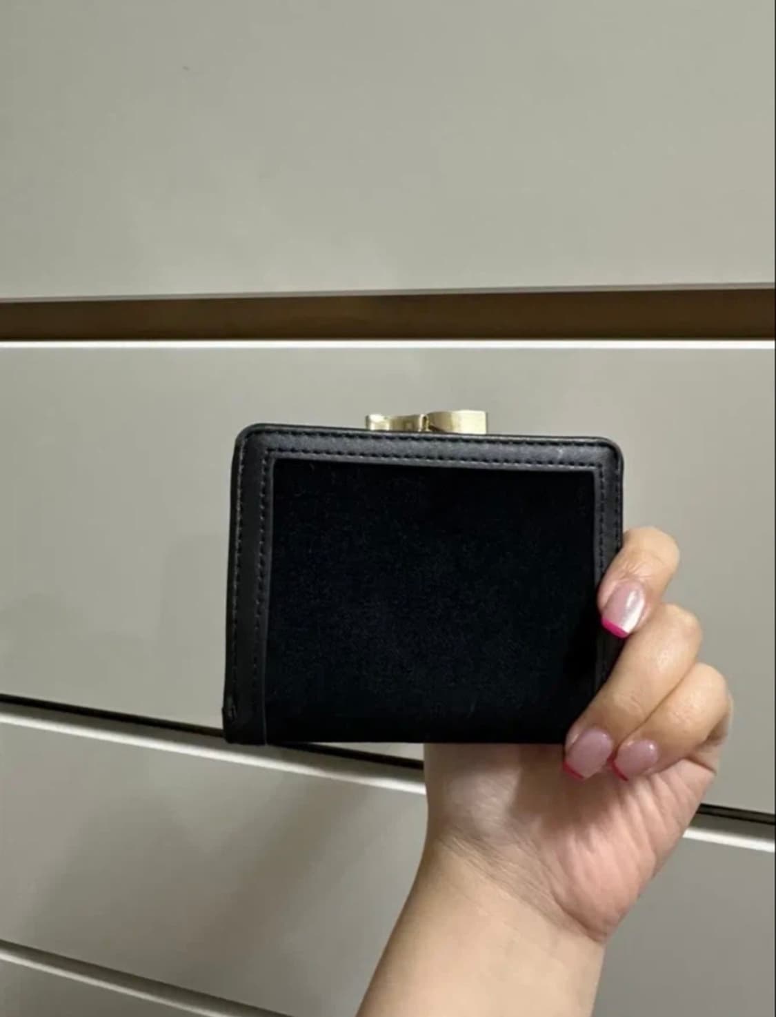 비비안웨스트우드 벨벳 반지갑 블랙 ORB 로고 상품이미지5