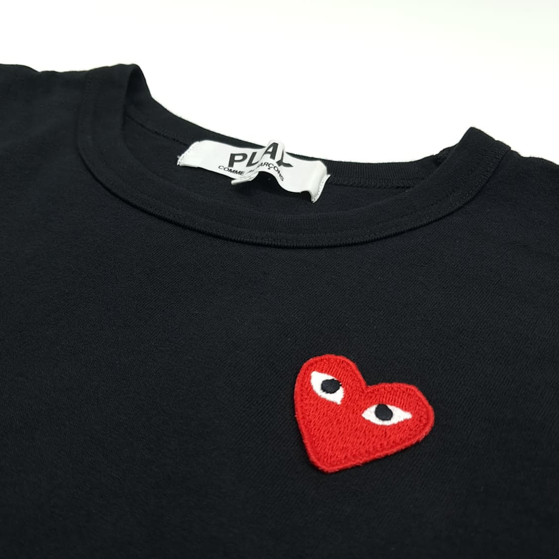 CN708 S 꼼데가르송 플레이 레드 하트 로고 긴팔 티셔츠 상품이미지5
