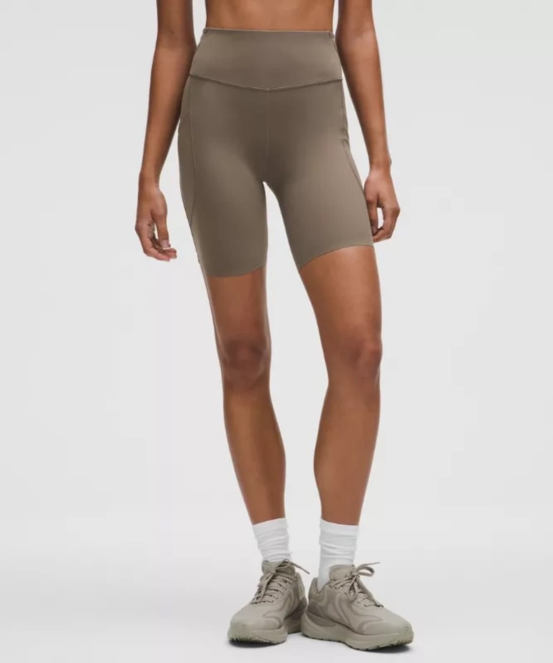 룰루레몬 패스트앤프리 하이라이즈 쇼츠 8 포켓 상품이미지1