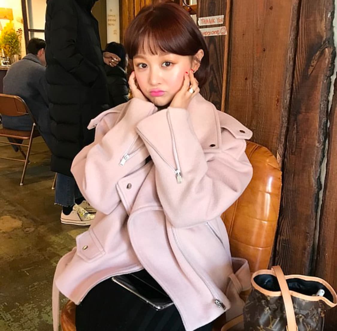 새상품 ) 임블리 핑크울라이더자켓 상품이미지1