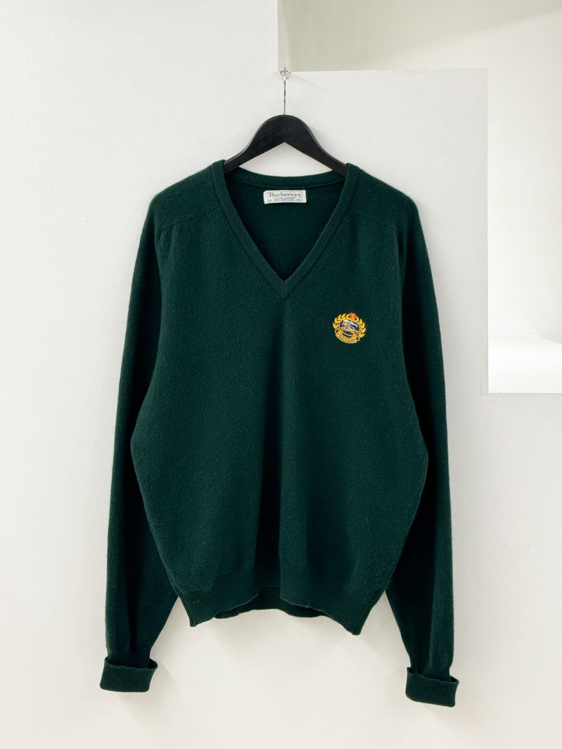 Burberry sweater 후루츠패밀리