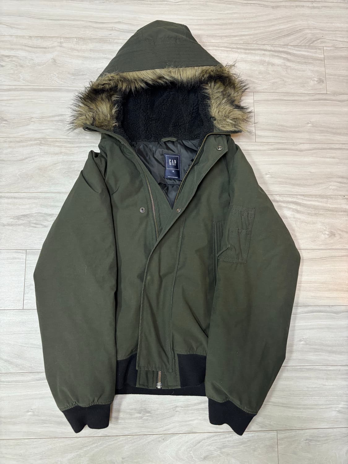 GAP 패딩 상품이미지1