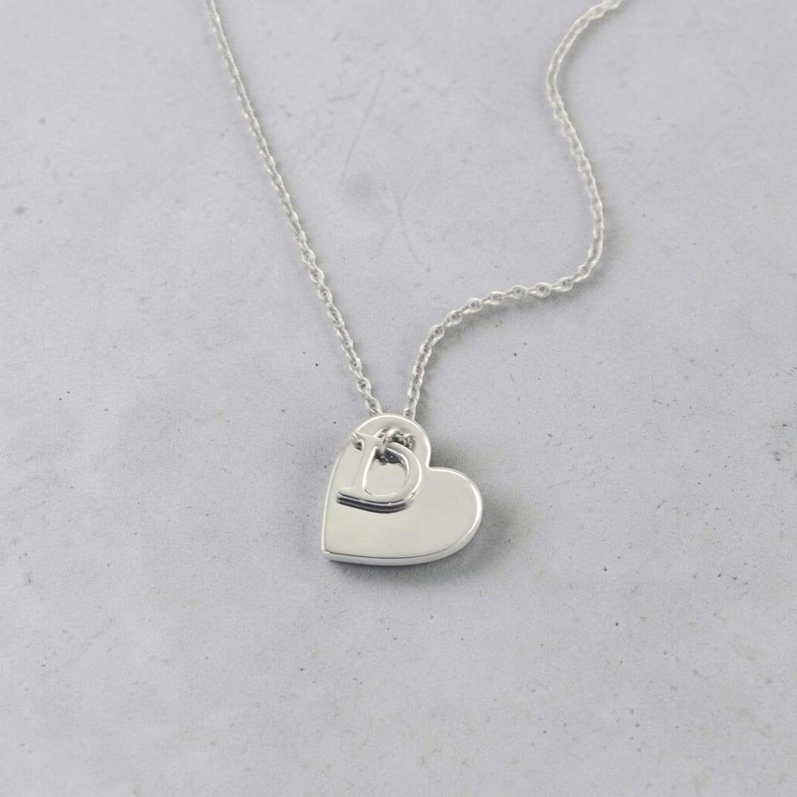 디올 하트 D이니셜 목걸이 상품이미지1