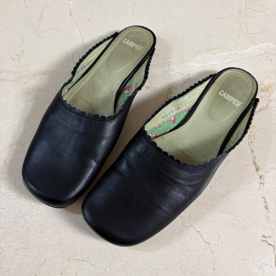 Camper Leather Flat Mule  상품이미지1