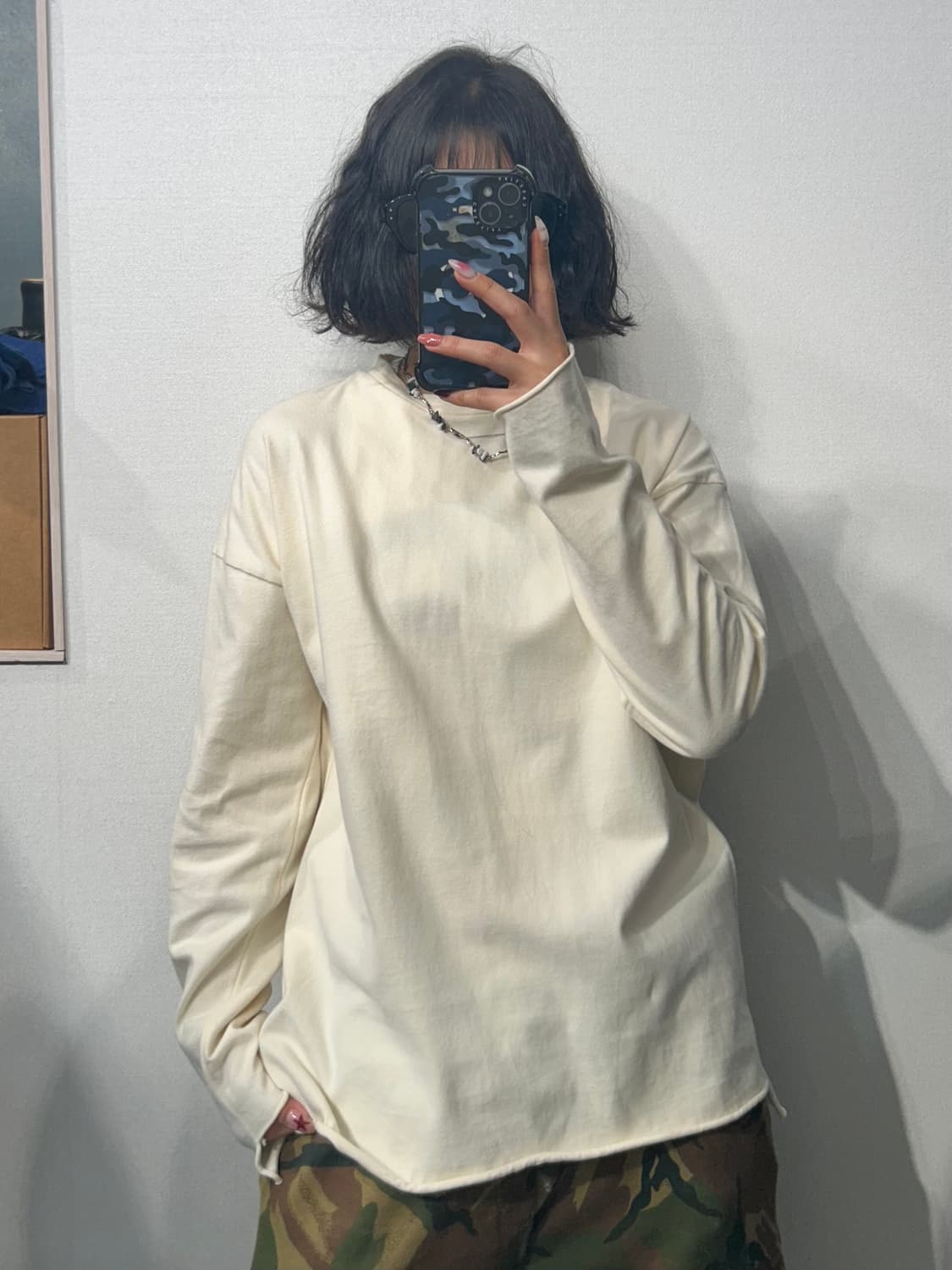 00 언유즈드 컷오프 디테일 오버핏 긴팔 티셔츠 상품이미지1