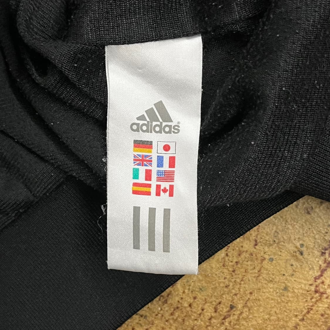 아디다스 블랙 브이넥 웜업 100 상품이미지6