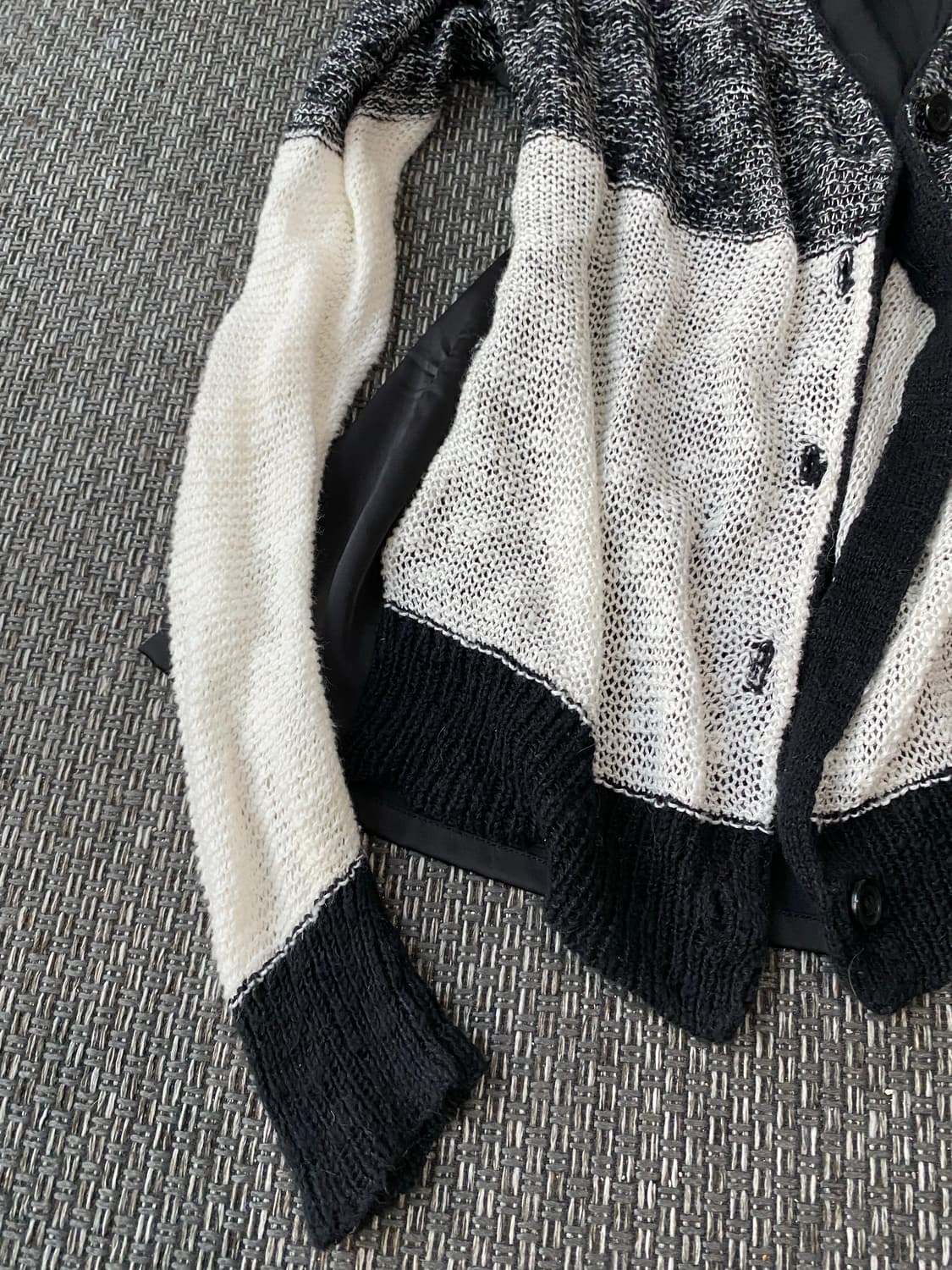 [Livi] Y2K Stripe Cardigan 상품이미지5