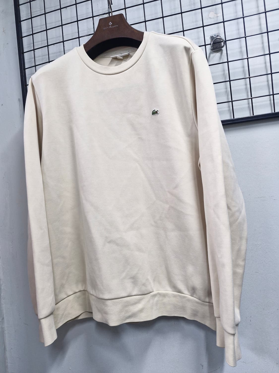 105XL 라코스테 맨투맨 아이보리. 상품이미지3