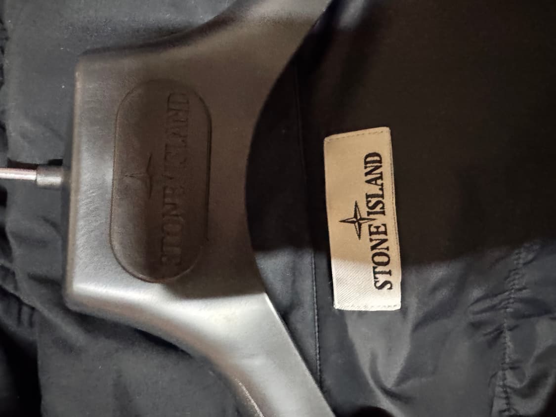 25 F/W 스톤아일랜드 클링클랩스 경량패딩 L 상품이미지4