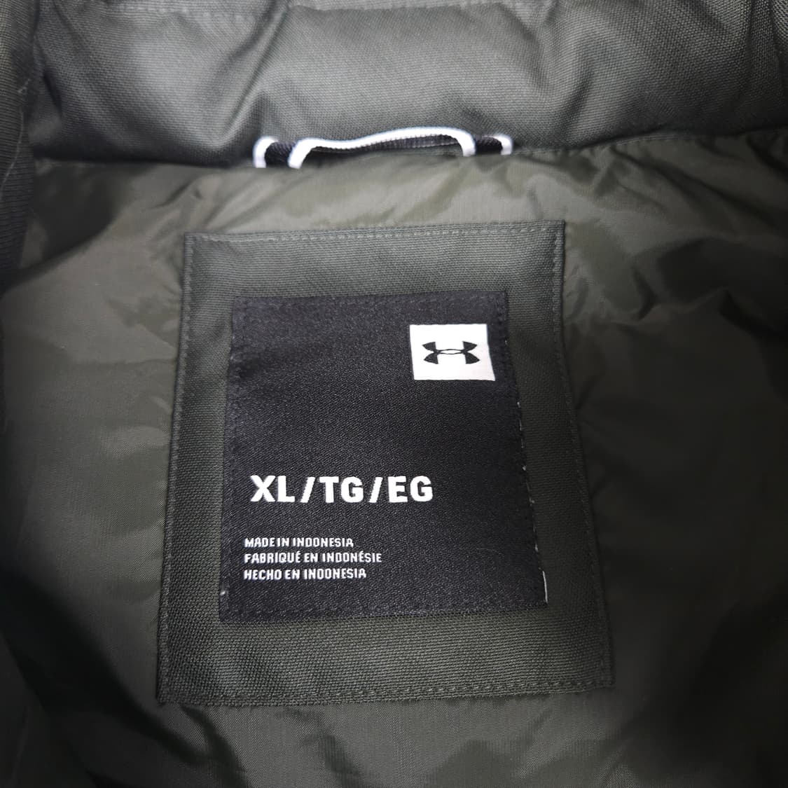 언더아머 덕다운 조끼 패딩 상품이미지4