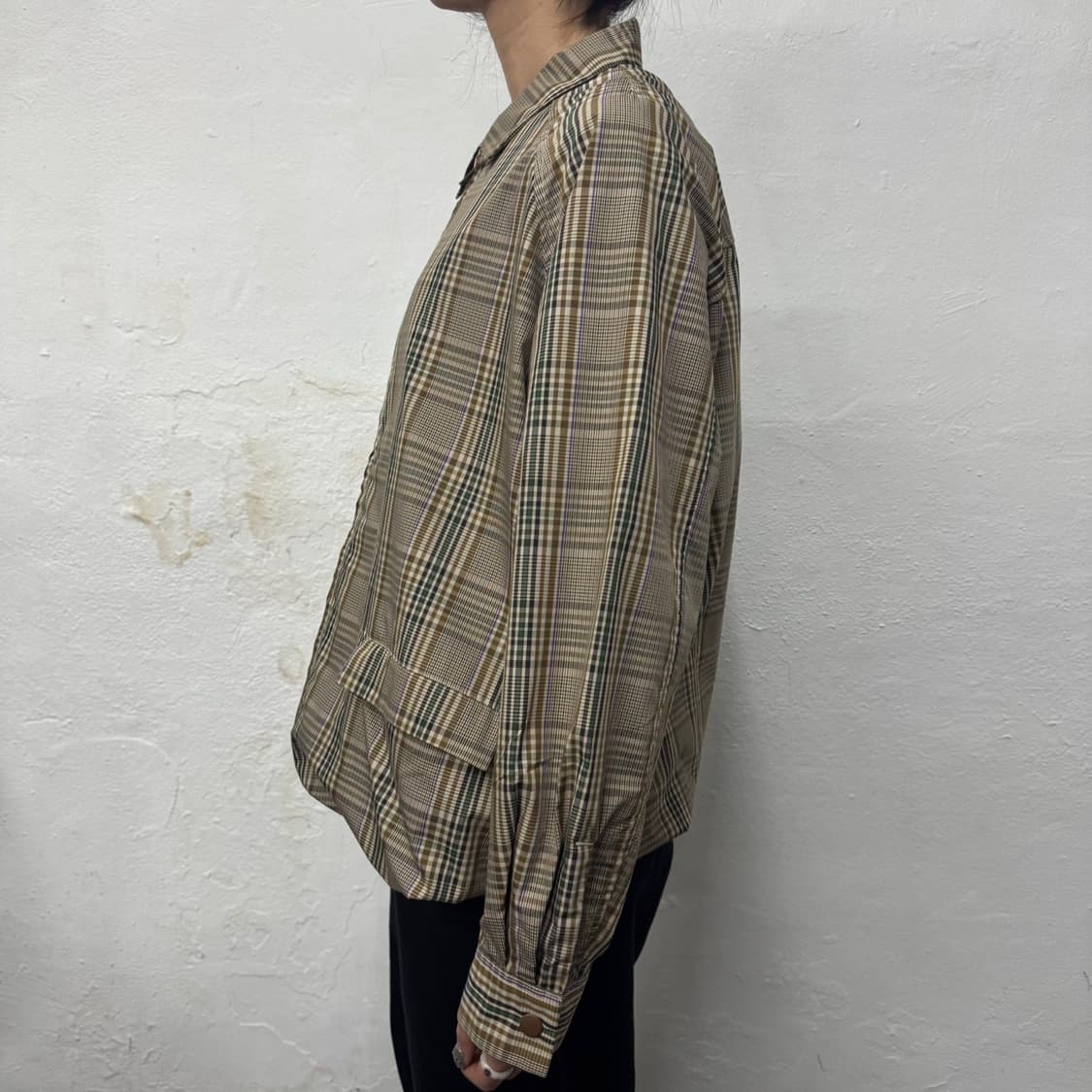 빔즈 베이지 믹스 체크 패턴 폴리에스터 혼방 스트랩 집업 블루종 자켓  상품이미지2