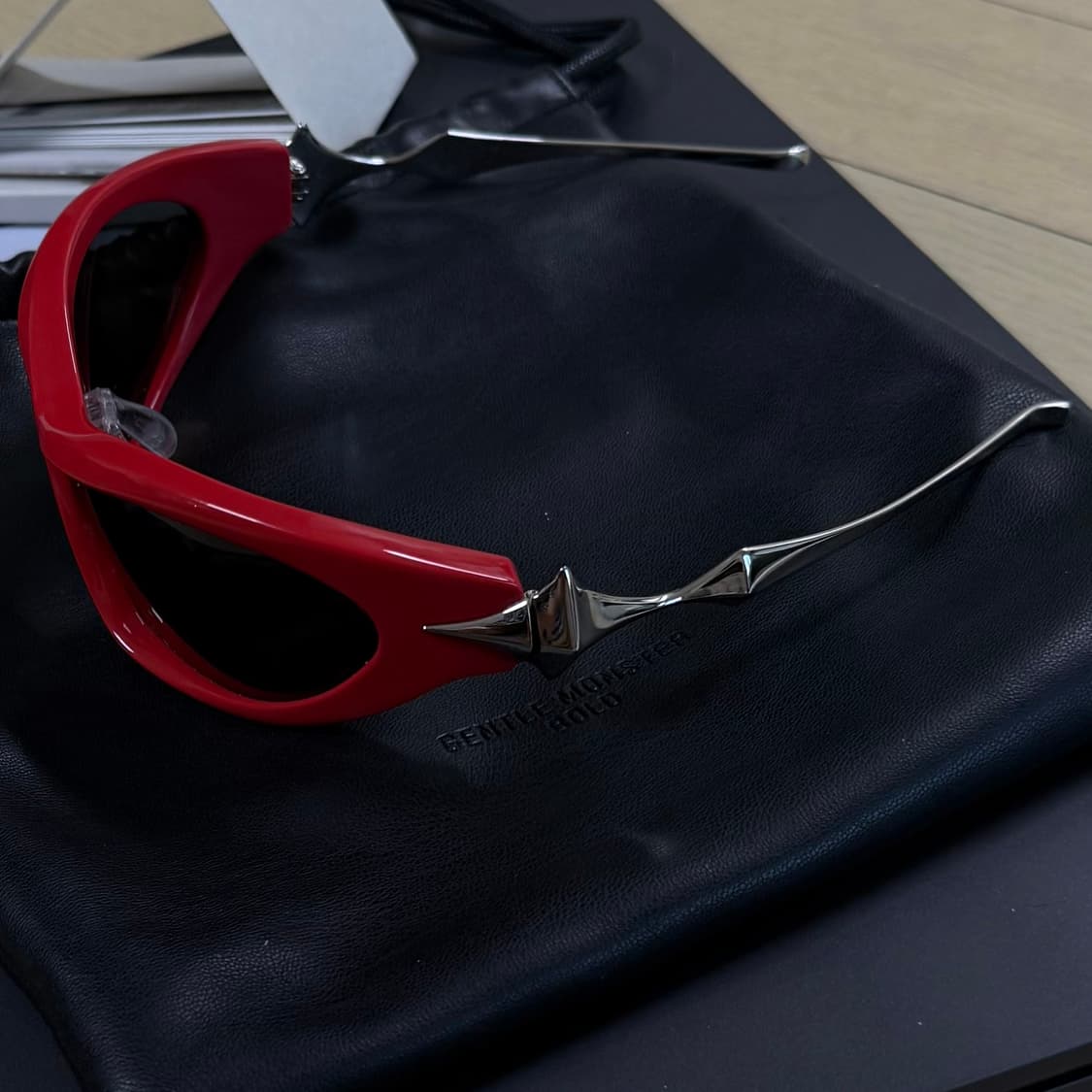 젠틀몬스터 YyyR3 선글라스 판매 상품이미지4