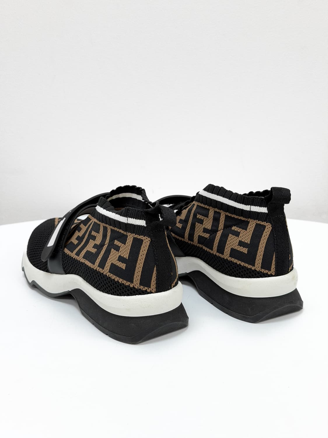 펜디 FF 로고 스트랩 삭스 니트 스니커즈 상품이미지5