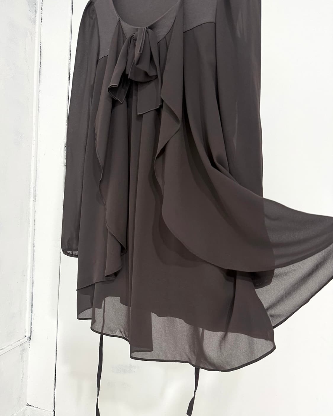 Lovely Feminine Taupe Ruffle Mini Dress 상품이미지7