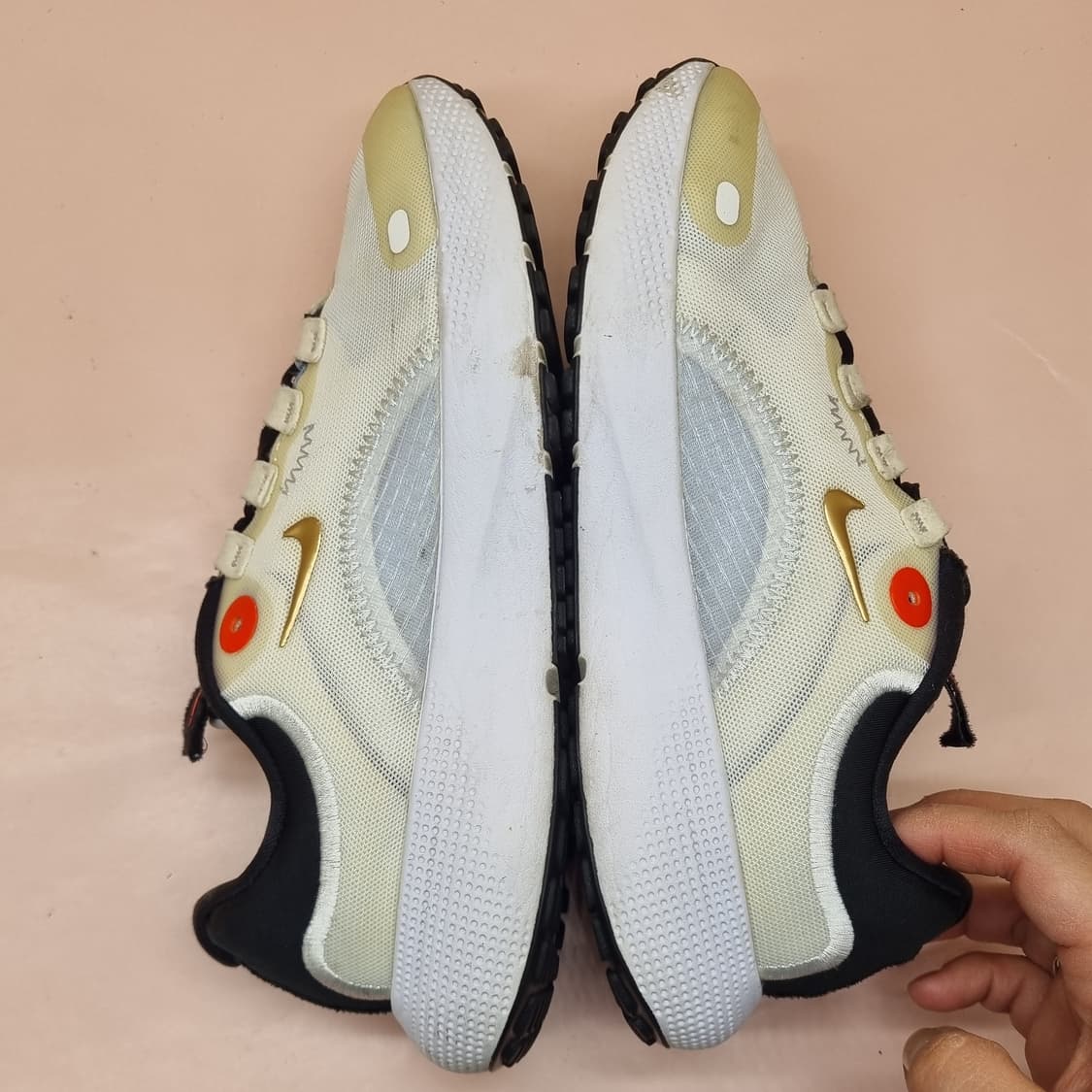 나이키 리액트 이스케이프런 여성운동화230 상품이미지5