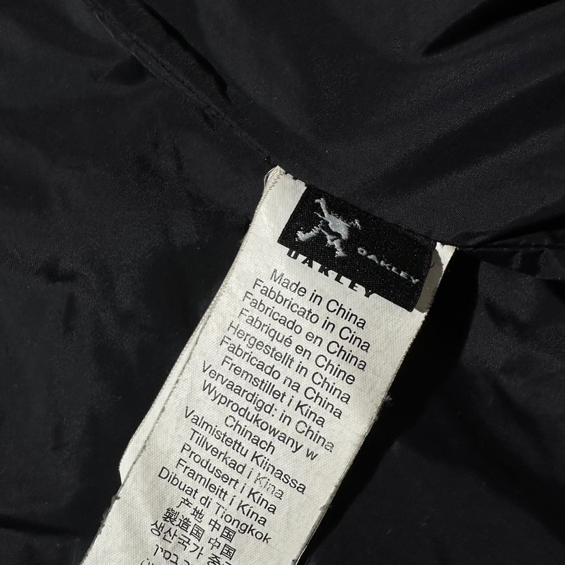 오클리 체스트 로고 푸퍼 패딩 블랙 상품이미지9