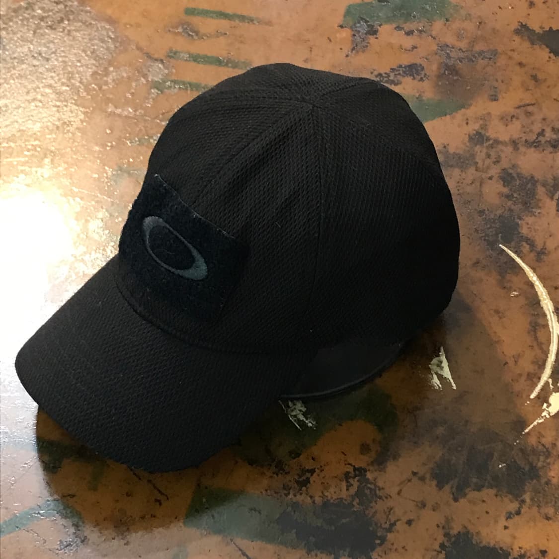 오클리 블랙 매쉬 캡 남녀공용 상품이미지1