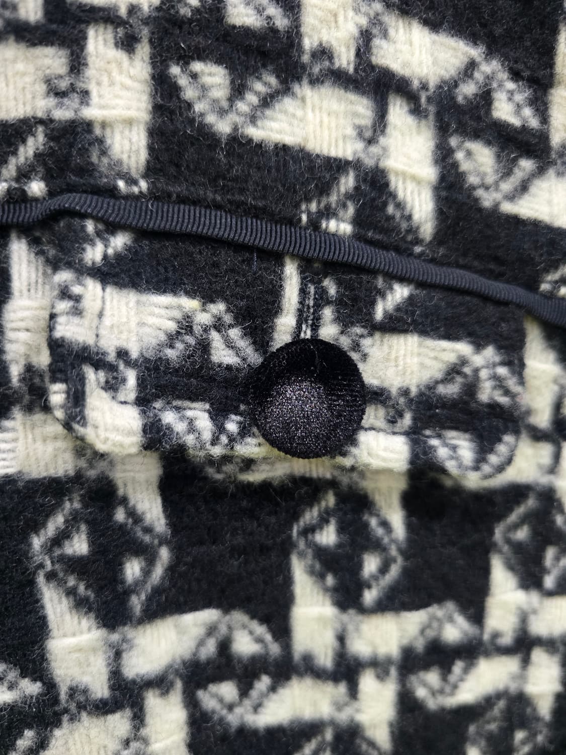 쥬시꾸뛰르 블랙화이트 트위드 코트 상품이미지3