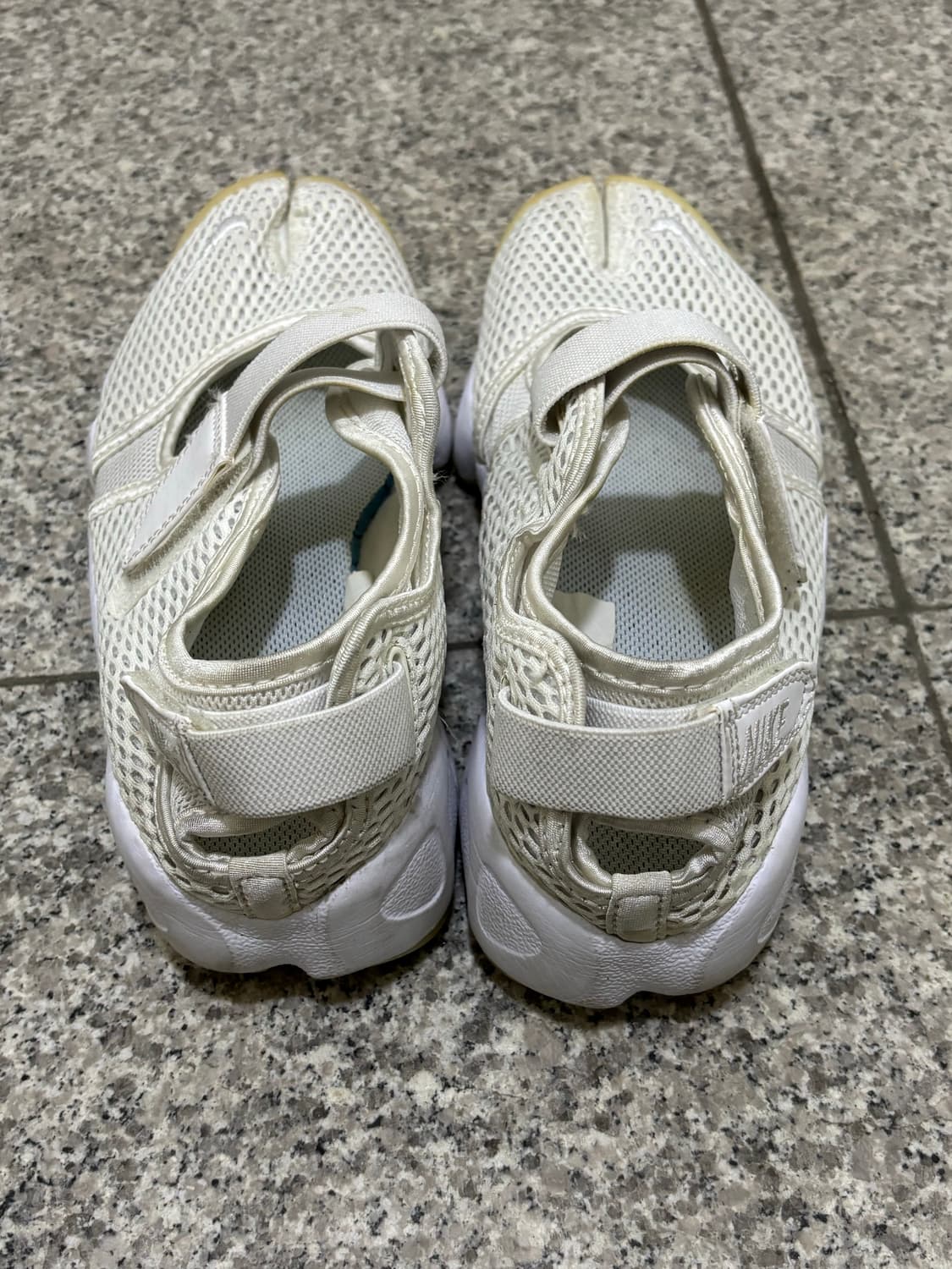 나이키 에어 리프트 화이트 상품이미지2