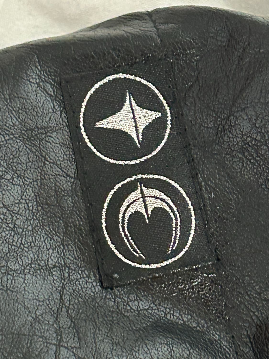 떠그클럽 레더 패딩 점퍼 3에러 상품이미지7