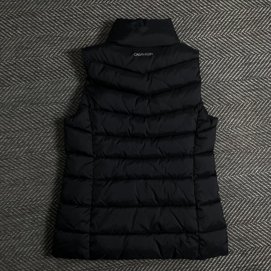 캘빈클라인 미니멀 경량 패딩 조끼 블랙o 3161 상품이미지4