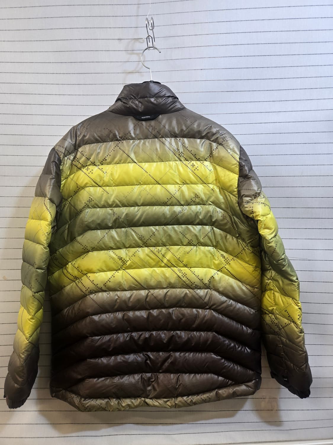 컬럼비아 구스다운 경량 패딩 M 옐로우 그라데이션 상품이미지9