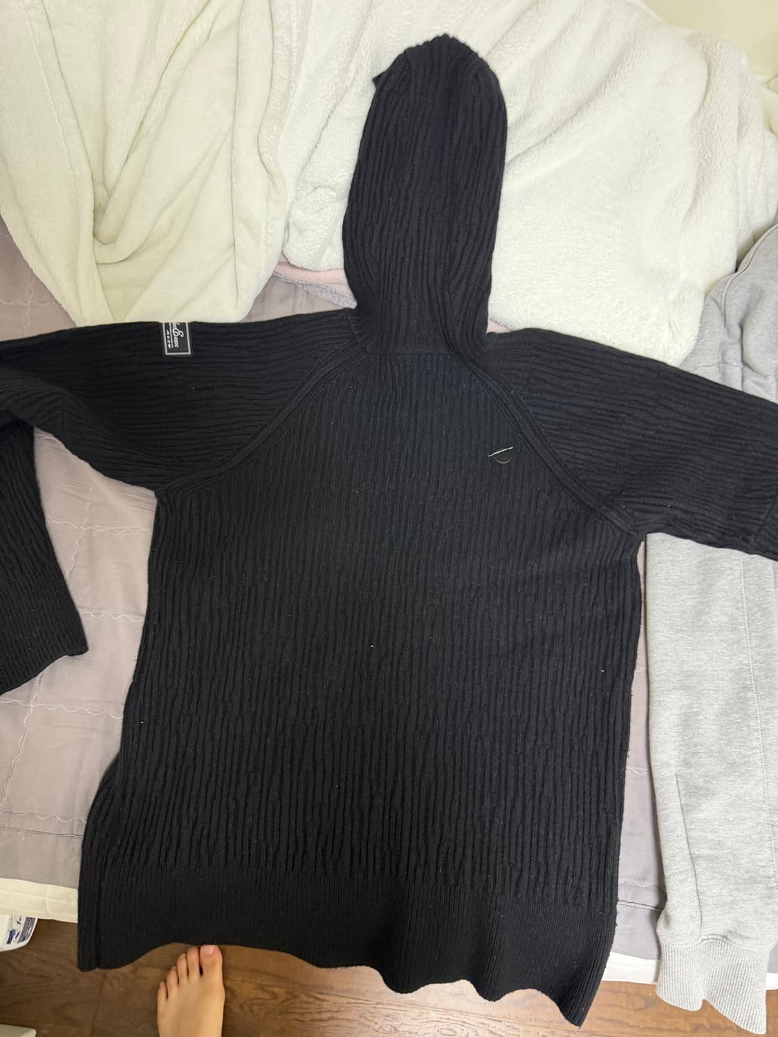 아더에러 바라클라바 니트 상품이미지2