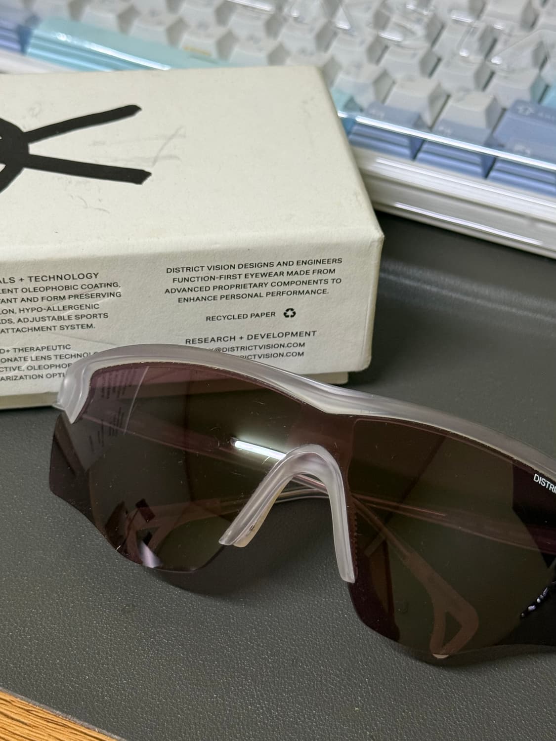 디스트릭트비전 준야레이서 블랙로즈 상품이미지1