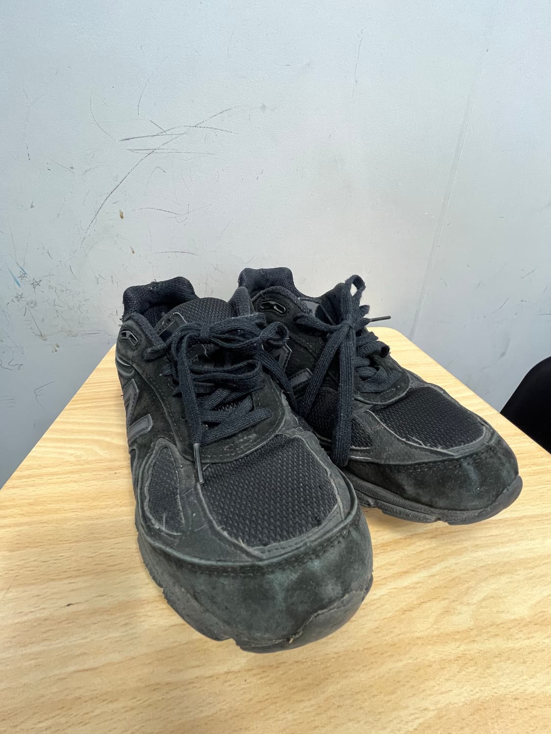 뉴발란스 990v4 트리플블랙 260  상품이미지2