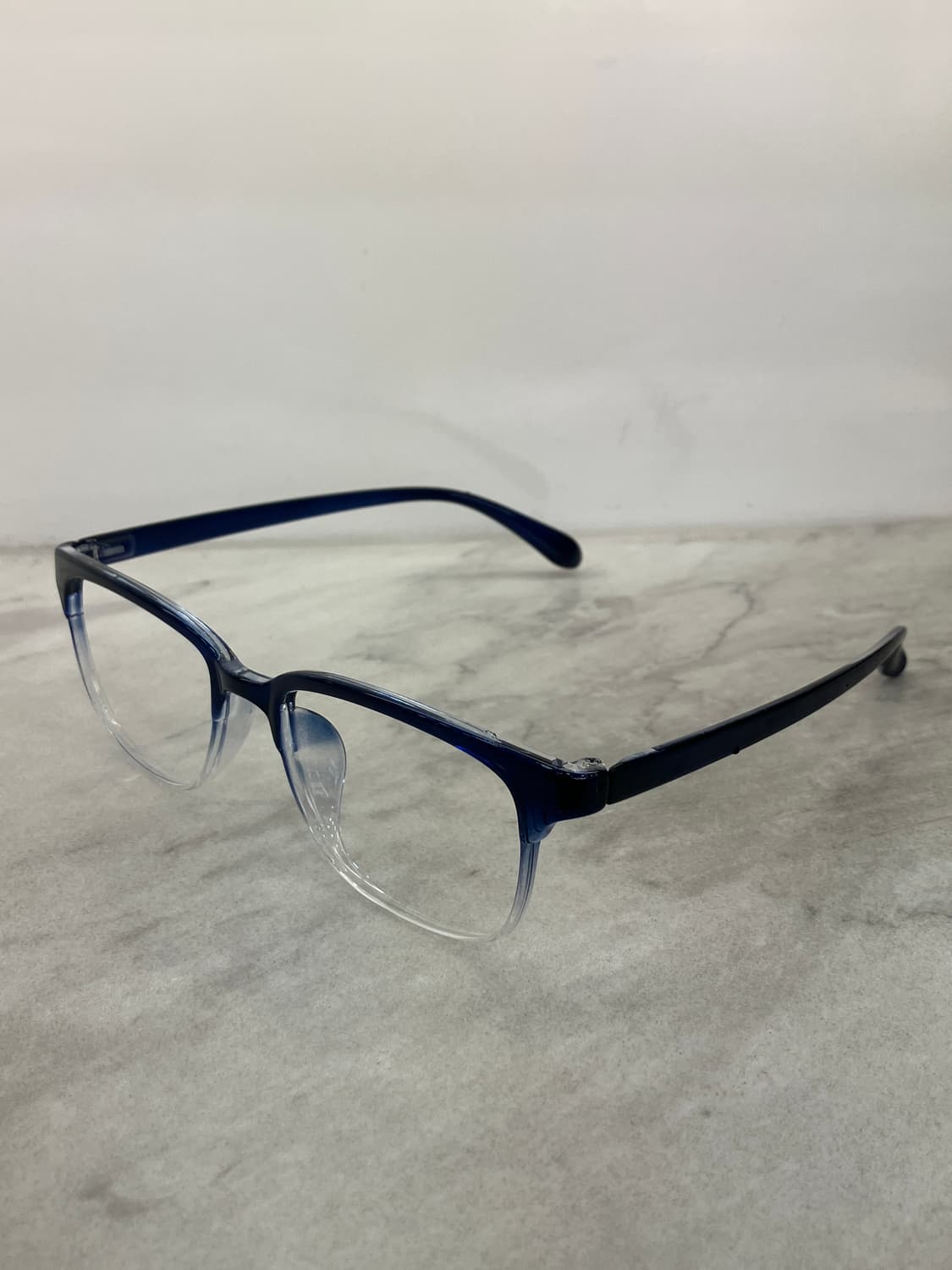 오앤씨 ONC 네이비클리어 반무테 쉐입 스퀘어 뿔테 안경 상품이미지7