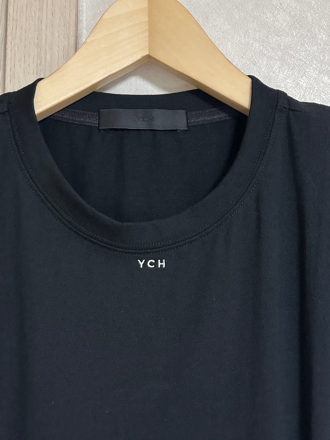 YCH 백 디테일 블랙 티 상품이미지4