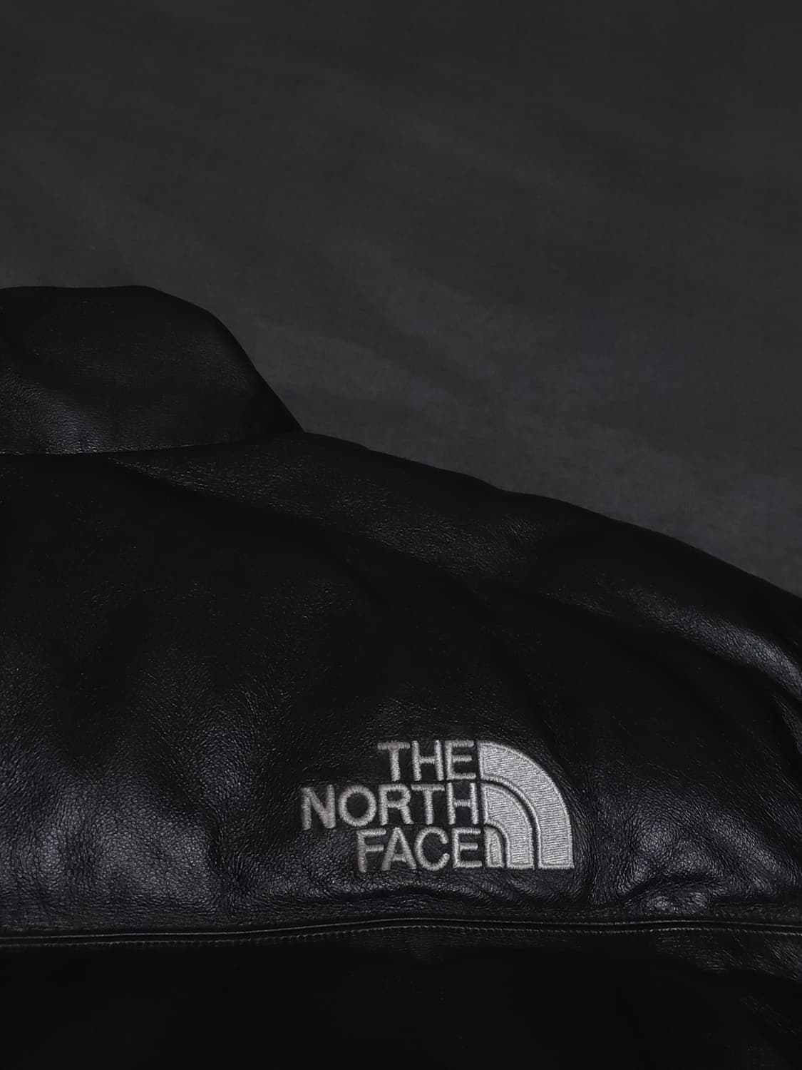 [XL] 슈프림 노스페이스 레더 눕시 패딩 블랙 상품이미지5