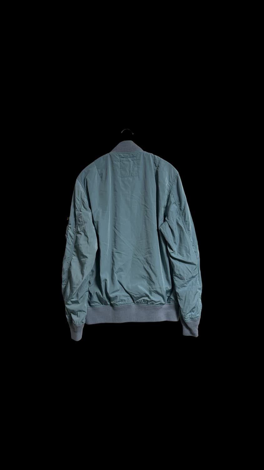 알파 인더스트리 MA-1 플라이트 자켓 상품이미지2