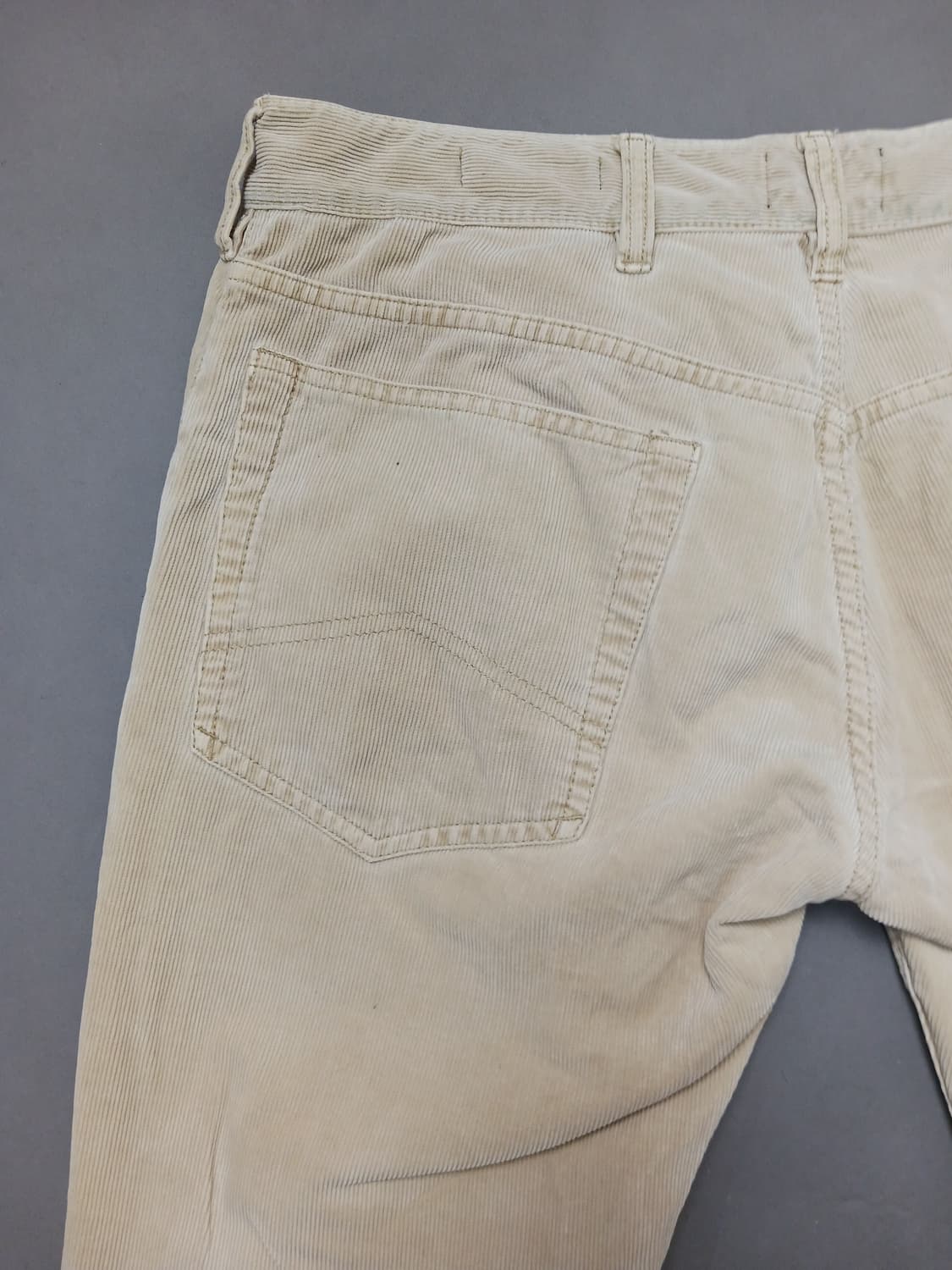 [33] 아르마니 진스 아이보리 J23 슬림핏 코듀로이 팬츠 상품이미지8