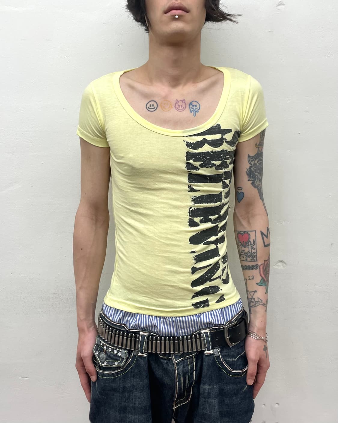 Black Big Lettering Yellow T-shirt 상품이미지1