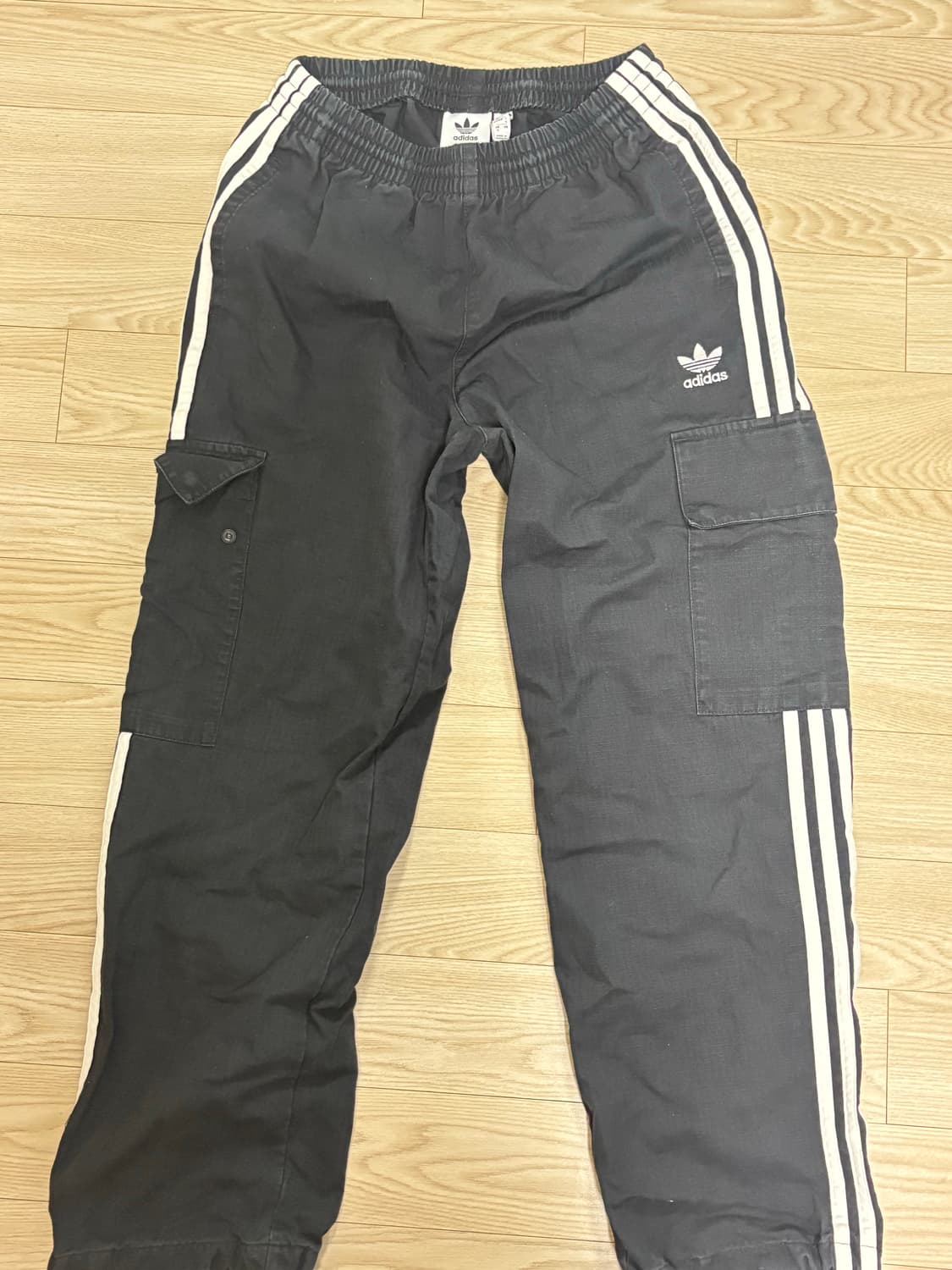 아디다스 클래식 3s 카고 조거 팬츠 상품이미지1