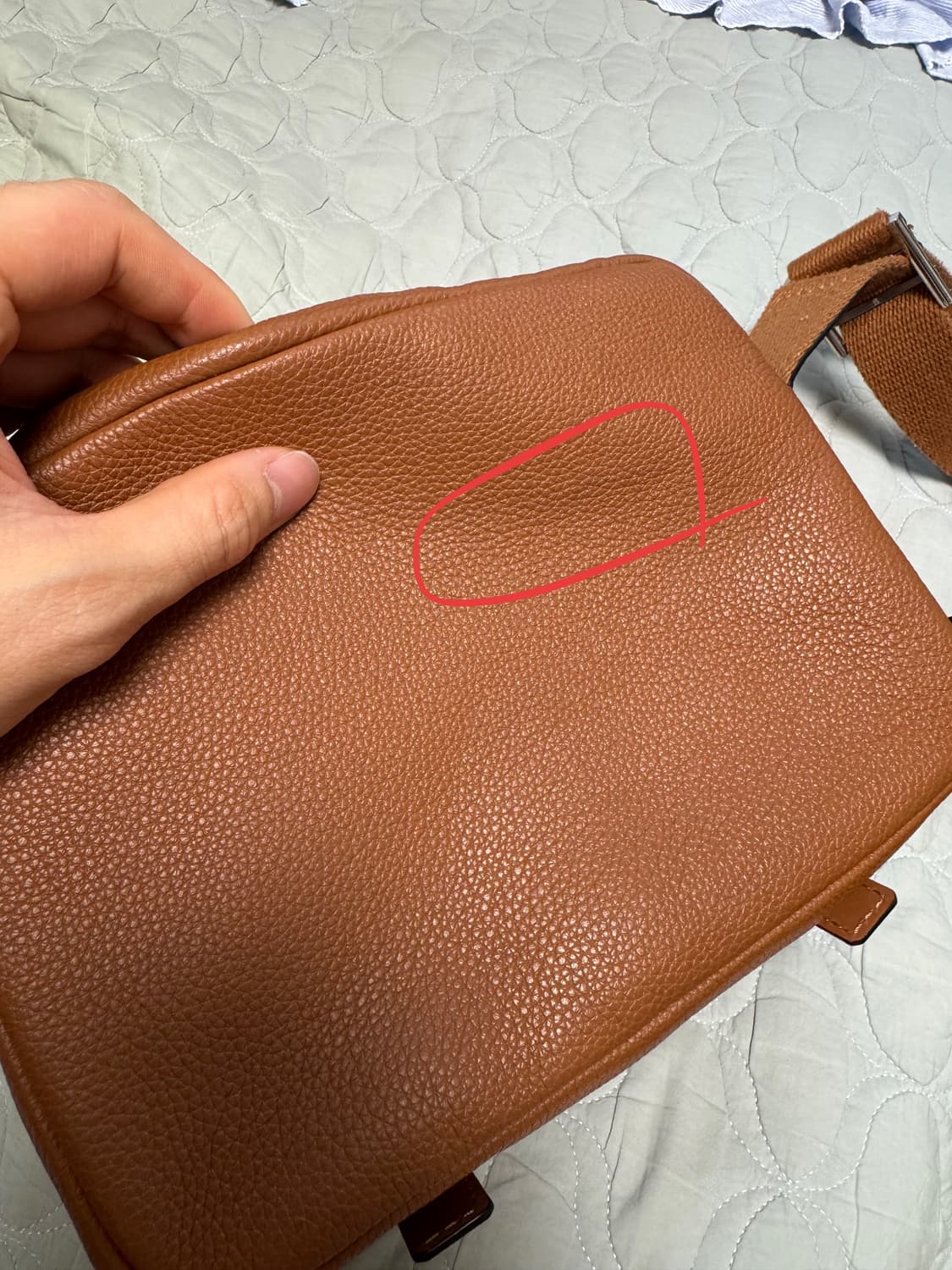 로에베 밀리터리 메신저백xs 개급처 상품이미지10